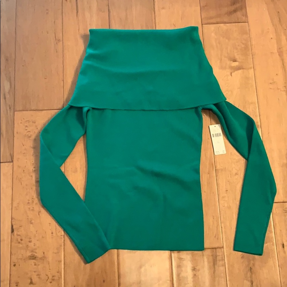 NWT Off the Shoulder Top